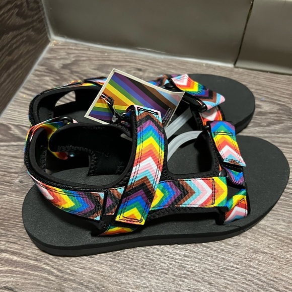 COPY - Pride shoes S W8/M6 - Picture 3 of 5